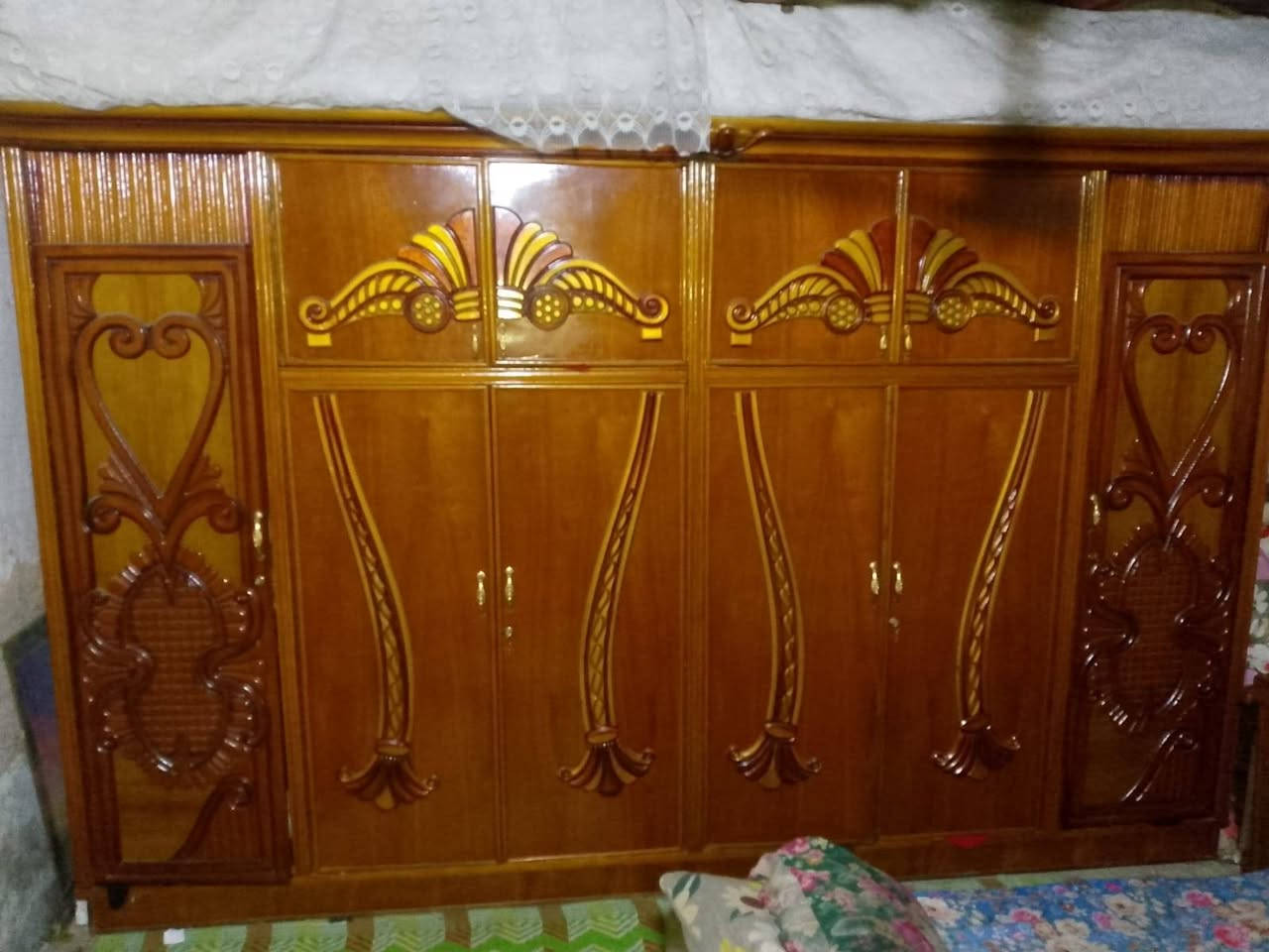 سلام عليكم غرفه خشاب صاج عراقي البيع السعر550 وبيها مجال  رقم ***********
