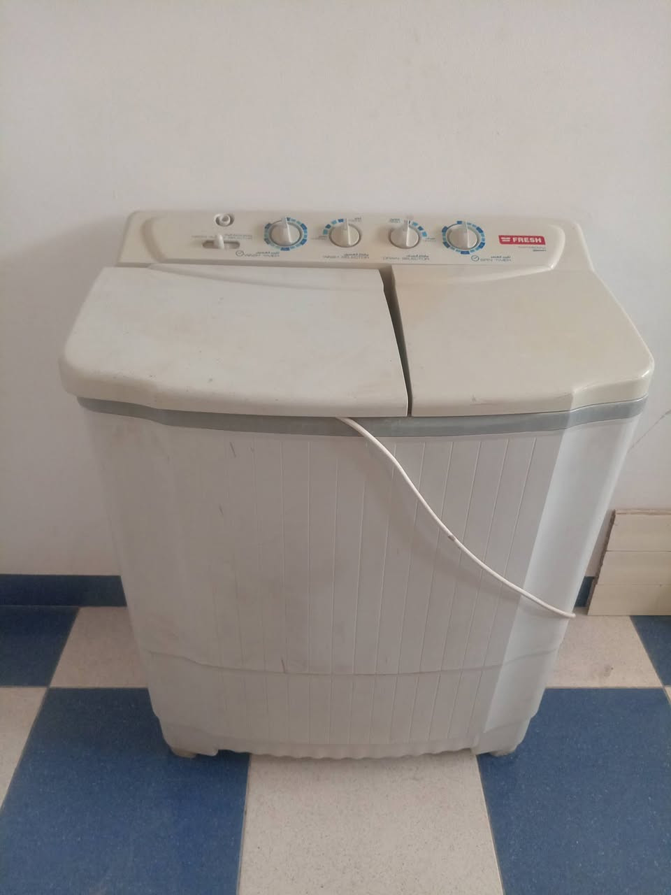 غراض مال بيت نظيفه للبيع غساله شرط شغل 50  وبي مجال وميز 30،سرير كلش نظيف 30 مكاني واسطي الشراري يخابر ***********
