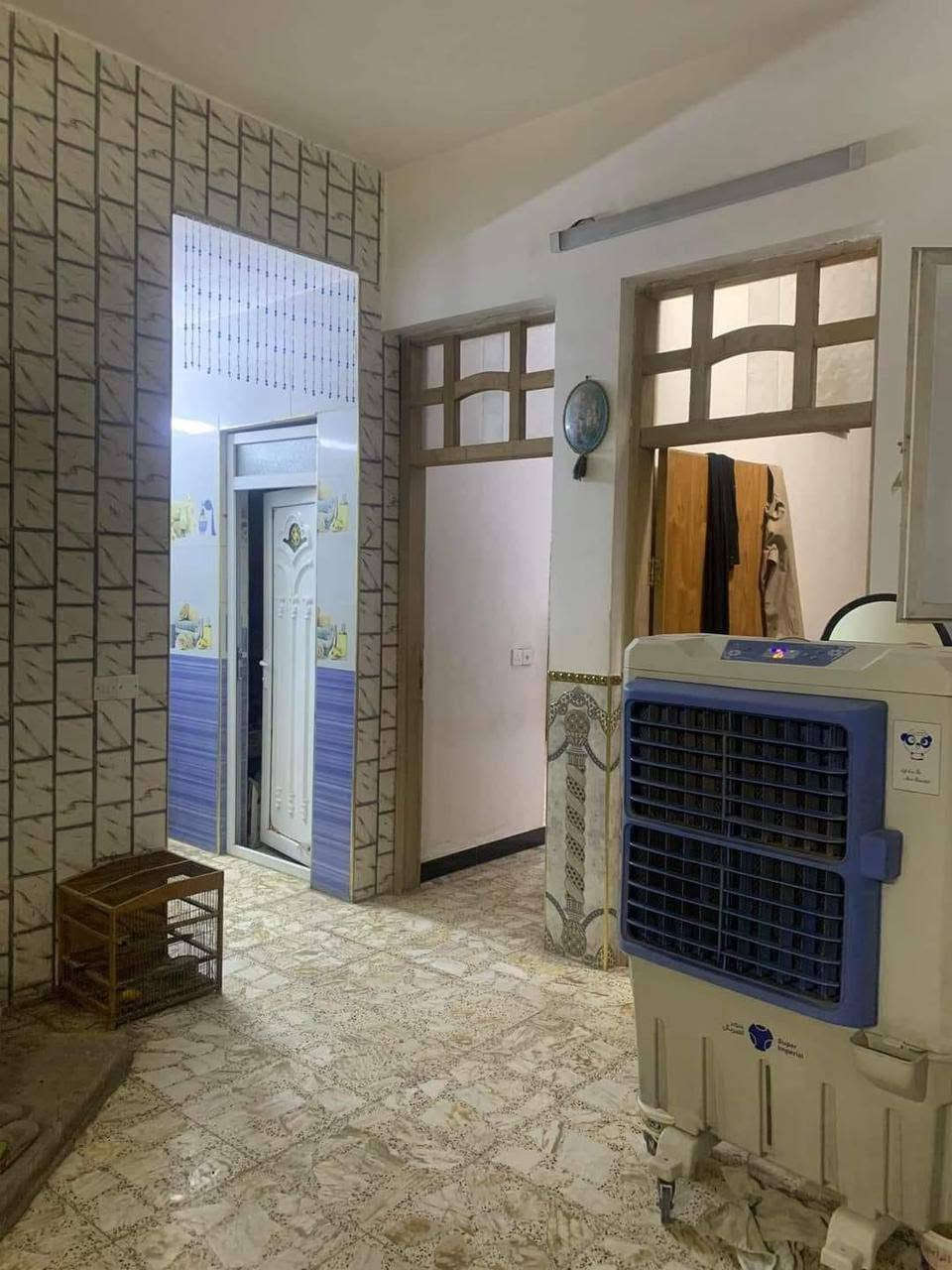 السلام عليكم
بيت للبيع مساحه200م بناء جديد
العنوان الشماعية قرب الشارع الرئيسي 
الاستفسار ***********
