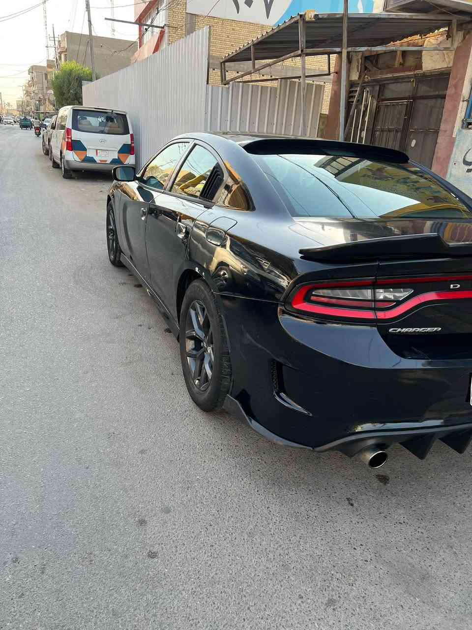 سلام عليكم جارجر 2016 للبيع حادث جاملغ خلفي فقط السعر 168$ نقص السياره دبلات خلفيه فقط الرقم *********** المكان بغداد
