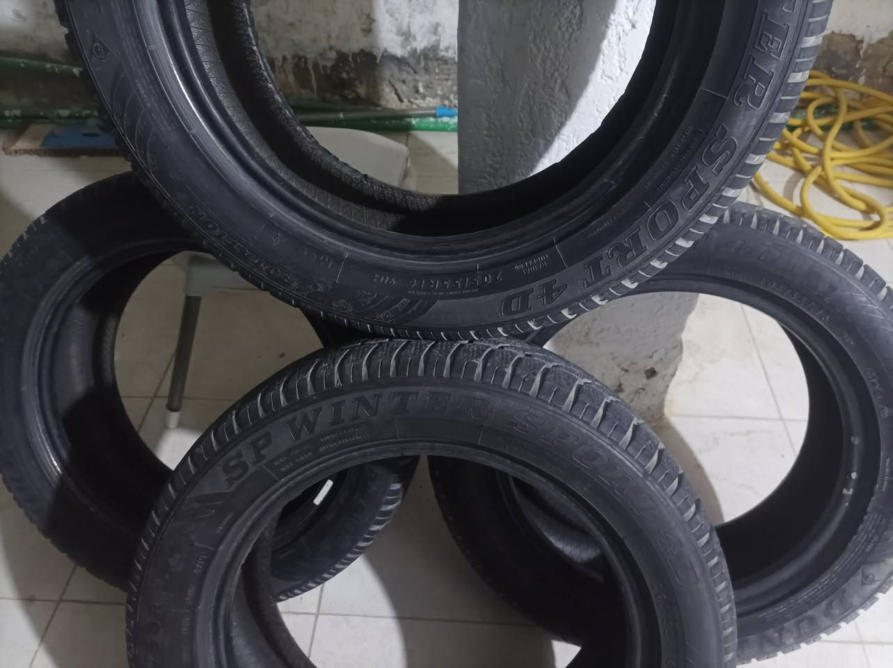 تخم تاير جيلي موبل بالة للبيع
شرط النظافة وشرط بنجر واحد مابيهن 
قياس205/55R/16
مكاني ديوانية السعر ٦٠ الف 
رقمي ***********
