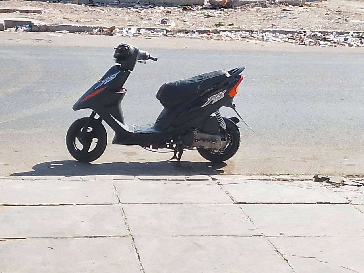 ماكس • هندر واحد • اوراق