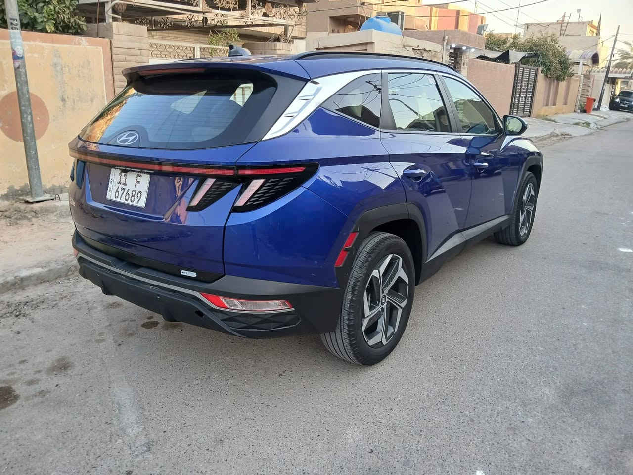 السلام عليكم توسان موديل 24 رقم بغداد شهداء فول مواصفات تبديل قطعه وحده بدون إرباك صور الحادث مرفقه بالمنشور السعر 168 بيه مجال قليل للاستفسار الاتصال على الرقم *********** مكان السياره صويره

نص مكتوب في الصور:
- Salvage vehicle info
- 5NMJFCDE9... bidshistory.com