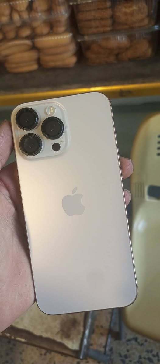 السلام عليكم 
ايفون16 pro Max
بطاريه96
نضافه100/100
لون الجهاز ذهبي
الجهاز جديد غراضه كامله كارتون+كيبل
السعر مليون و450 وبي مجال بسيط
المكان كربلاء 
***********
