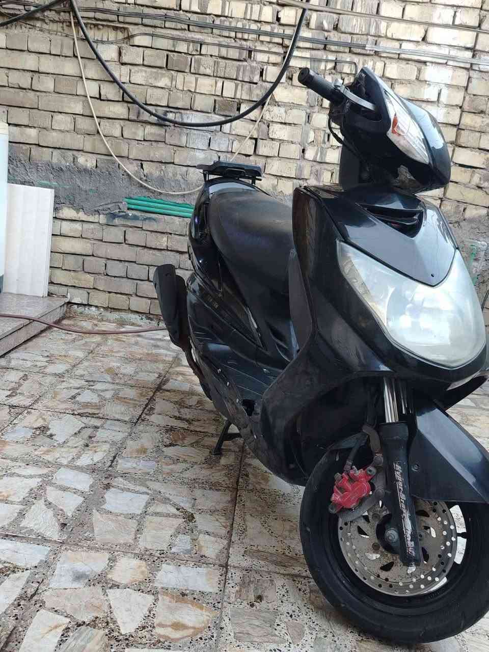 سلام عليكم دراجة سكنس فحل نوزل دراجة نصيفة حلوة مكان بغداد رئاسه العبيدي الاستفسار على هاذ الرقم***********

