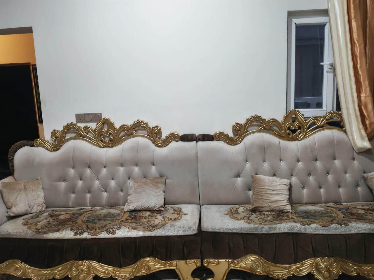 غراض لبيع كلشي وسعره
سعر تخم 375+سعر جرابي الأطفال 75 +ميز طعام 75 +سعر السبلت كنتوري 3طن بي ليك  سعره300+سعر كاونترات600 بيهم مجال قليل الاستفسار ع  الرقم *********** المكان تكريت الديوم
