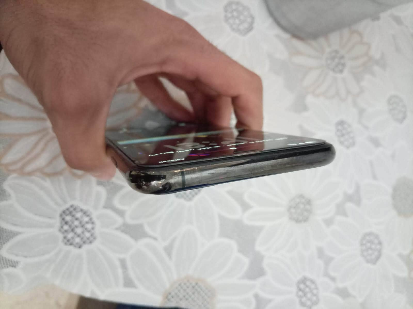 آيفون ١١ برو ماكس • ٥١٢ • شاشة مبدلة أصلية