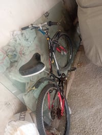 ئەم پاسکلە بۆ فرشتن حجم 24 لەنگە نرخی 65 محمەلە    07517669602
