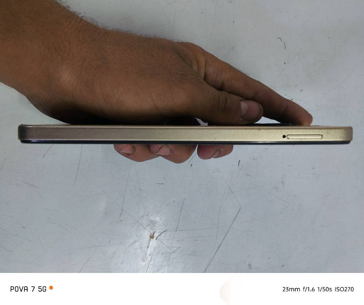 جهاز  انفنكس
السعر 150
بي مجال 
جهاز ما ممفتوح بس فطر بل شاشه بصيط ذاكره 64