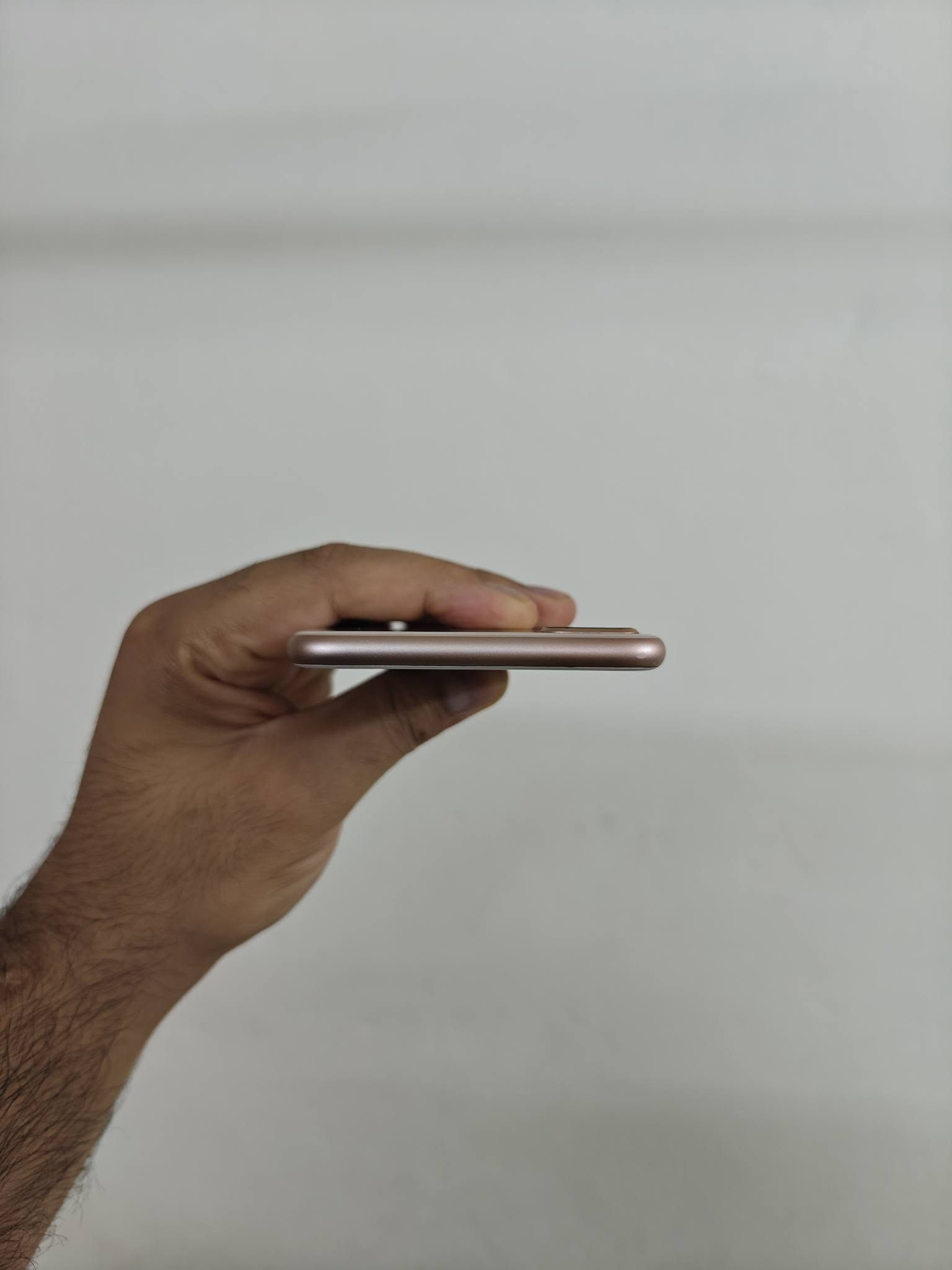 آيفون ٨ بلس • ١٢٨ • بطارية ٧٧%
