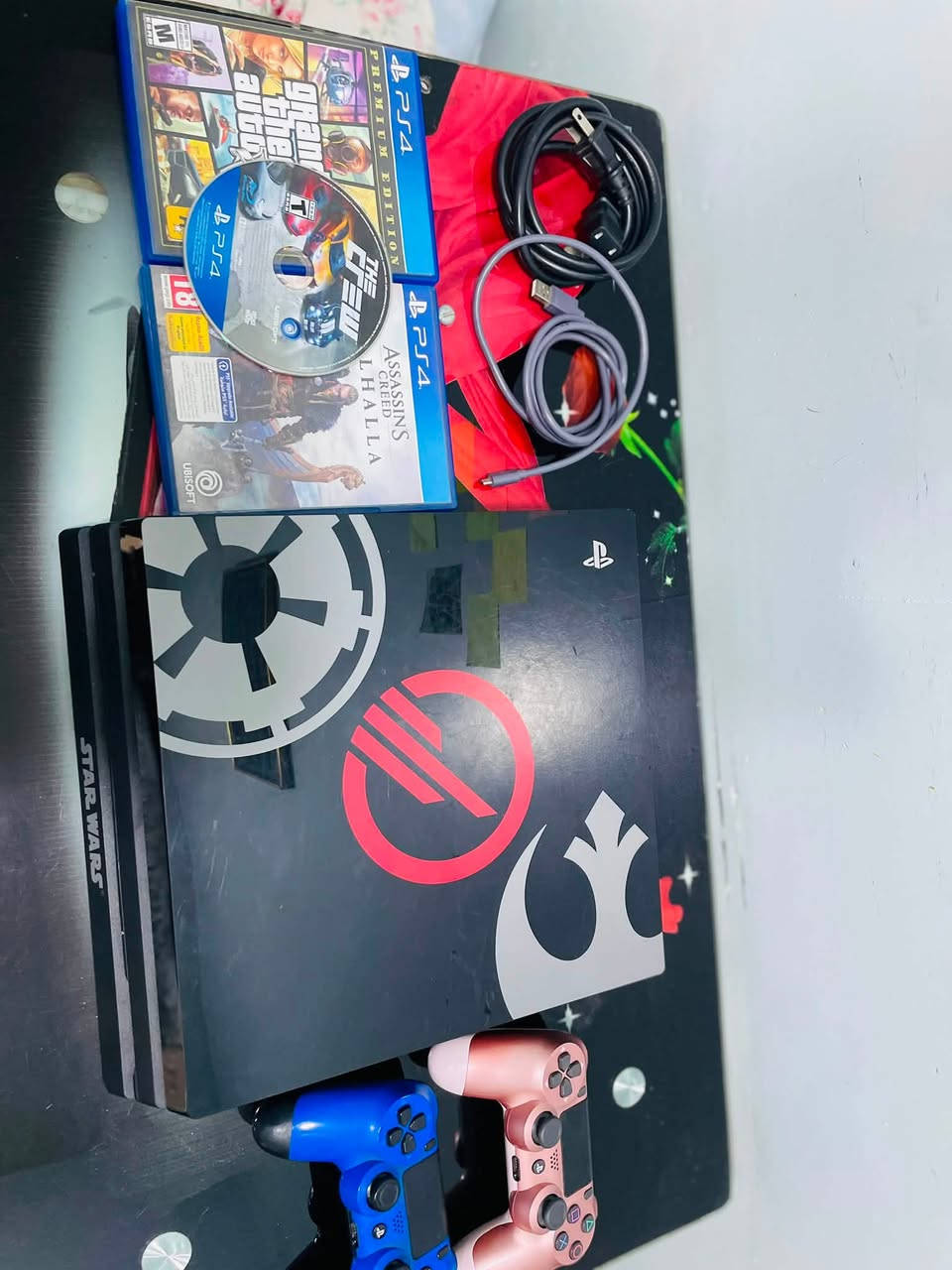 🎮 للبيع PS4 Pro أمريكي أصلي – مستعمل بحالة ممتازة 🎮

🔹 السعة: 1 تيرا
🔹 الباندل: Star Wars
🔹 الجهاز: ما مفتوح أبدًا، على حالته الأصلية
🔹 الجواستكات: 2 أصلية
🔹 الملحقات: كاملة
🔹 الأقراص: 3 ألعاب
🎮 GTA V
🎮 The Crew
🎮 Assassin’s Creed

💰 السعر: 325 ألف دينار قابل للتفاوض
📍 الموقع: بغداد – الحرية
📞 للاستفسار والتواصل: ***********

🔥 جهاز كامل وجاهز للعب، مناسب للي يدور على PS4 Pro أصلي ونظيف!
