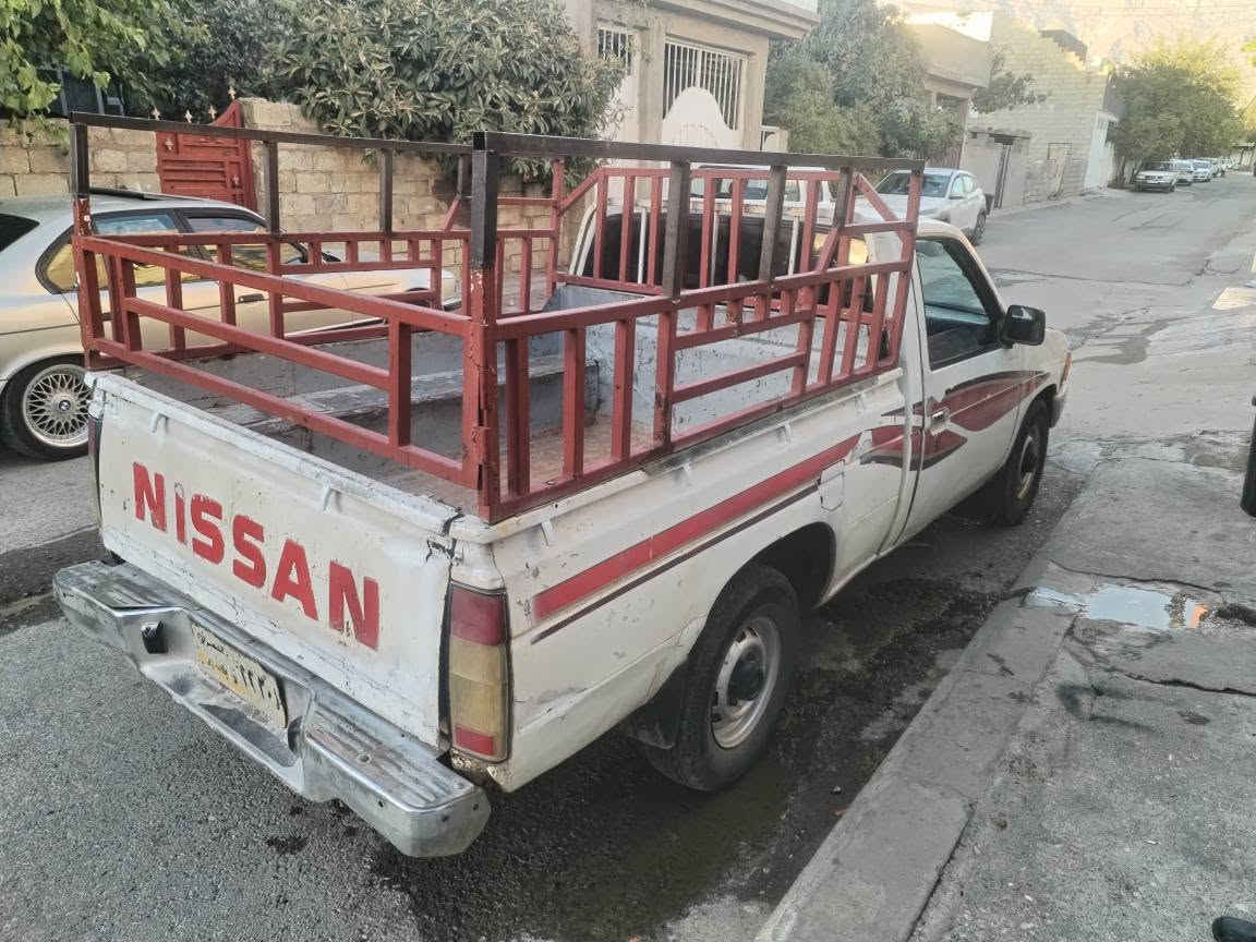 نیسان ئاڕم پلاسیکی سلیمانی بەشەرتی ئاڕمو ئەوەلیات گیرومەکینەی عەکسلی نیسانی 2002 بەشەرتی گیرومەکینەوعەکسلو شانسی چوارتایەی لۆک ماڵی کەسابەتە سعری 22 گەڵاو معامەلەیکی کەم 
*********** دخان, السليمانية
