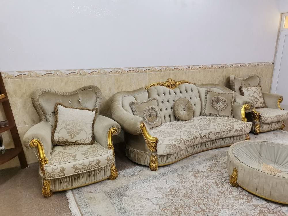 ئەم تاقمە بۆ فرۆشتن ماڵی دۆستە
تورکی ئەسڵی دەرەجەیەکە دەنەفەریە مێزی ناوەڕاستی لەگەڵە. ماڵی دۆستە.
شوێن دەربەندیخان گەیاندن هەیە.
***********..*********** السليمانية, العراق
