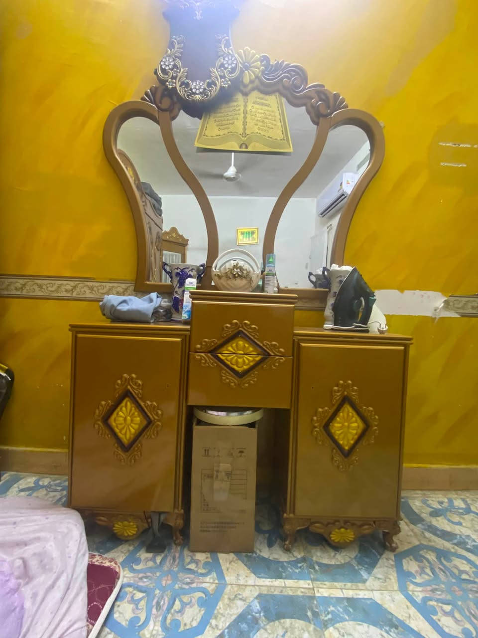 غرفه جديده وسبع قطع للبيع المكان الناصريه حي اور ***********
