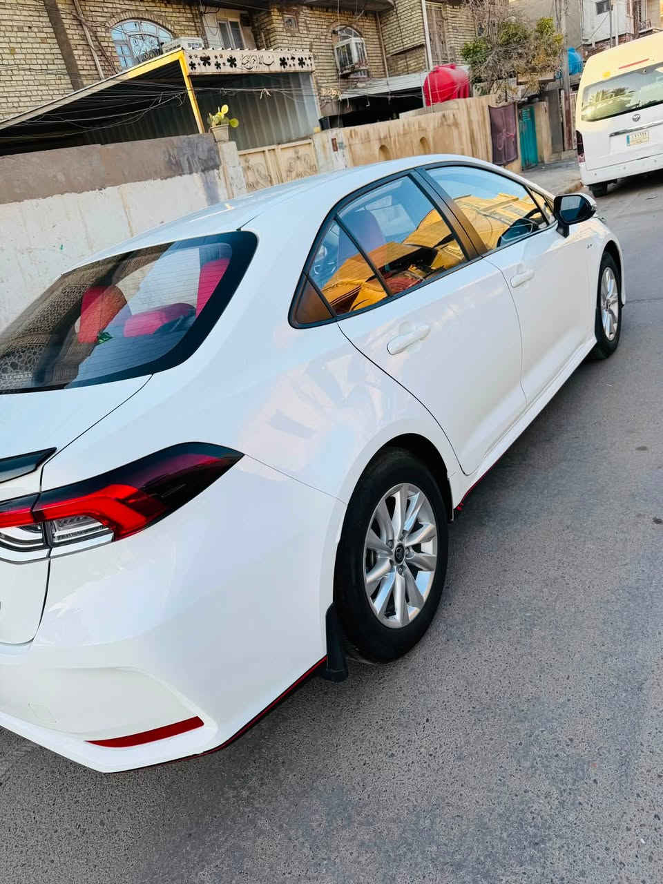 السلام عليكم
كورلا ٢٠٢٤ شكل خليجي 
 كفاله من كلشي لا بارد ولا صبغ ولا رصعات
ماشيه ١٨ الف 
كشن كهرباء 
بصمة 
كشنات جلد داخل احمر 
لد خلفي 
رقم بغداد باسمي تحويل مباشر 
مكاني بغداد حي العامل 
السعر ١٥٤ مجال بسيط لاتصال ***********
