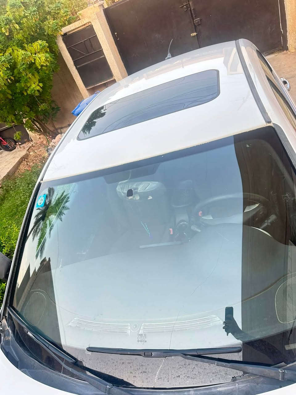 السلام عليكم شباب اقروا المنشور زين وخابروني
كرايسلر c200 sxt 
6 سلندر 
فول مواصفات 
كير 6 نمر 
سياره حادثها موضع بالصوره والسونار 
لا لغد لا شاصي لا ايرباك لا براكيت 
السياره جديده وجاهزه ع اخر حبايه 
صدر امامي خلفي مع دبلات مع درايف شفتات  بالكامل جديد 
اذاين تخم جديد  
سلايت 
تحكم ستيرن 
شاشه فول مواصفات 
مري كهرباء وهيتر 
كشنات كهرباء وتدفئه بالكشنات 
لايتات عدسات زينون عالي ناصي 
منضومه مي بالكامل جديده 
السياره نقصهه جوزه تبريد وغاز غير هذني اني اتحمل مسوؤليته وشريط ستيرن ولو بلك لو مجول علماً السياره صافيه جداً وصاروخ 
رقم انكليزي سنويه لل2027
شرط احولها ماابيع للبياع شراي وممتوازي 

السعر 87$ وبيهه مجال للطيبين 
مكاني بغداد الدوره 
***********
