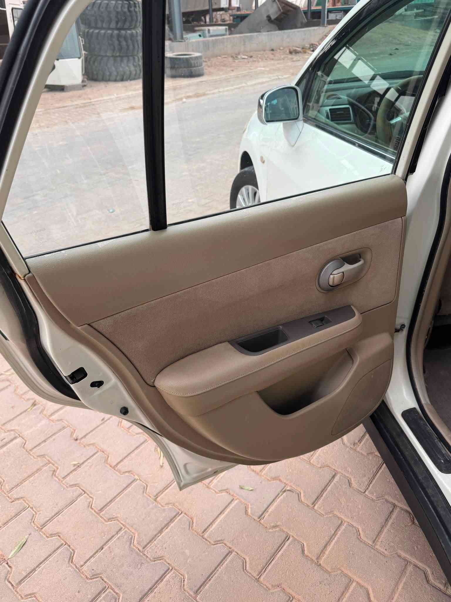 نيسان تيدا • ٢٠٠٩ • رقم بابل