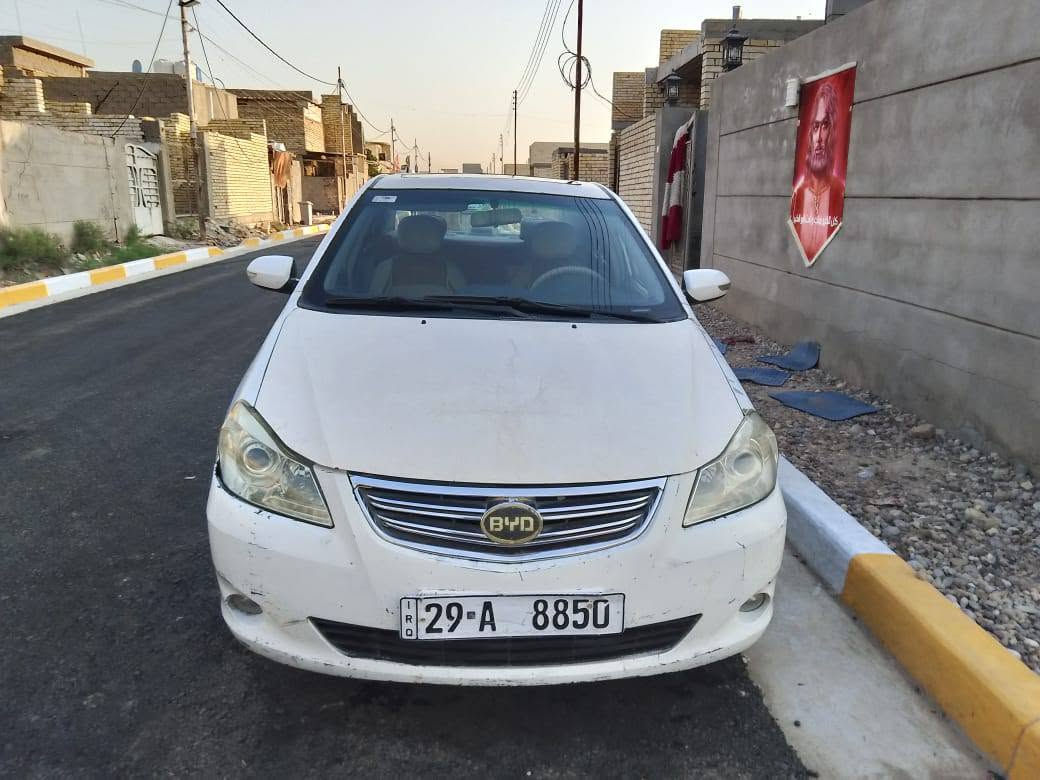 سلام عليكم سيارة للبيع بيوادي مديل ١٣ مكينة وكير كورلة محورة تبريد شغل بس عوزة غاز رقمهة واسط مشروع وطني وين ما تريد تتحول سيارة بيهة ملاحضات بال كشر يردلهة ترتيب رقم *********** متواجد وتساب سعر ٣٨ بيهة مجال قليل مكان سيارة بغداد سبع قصور
