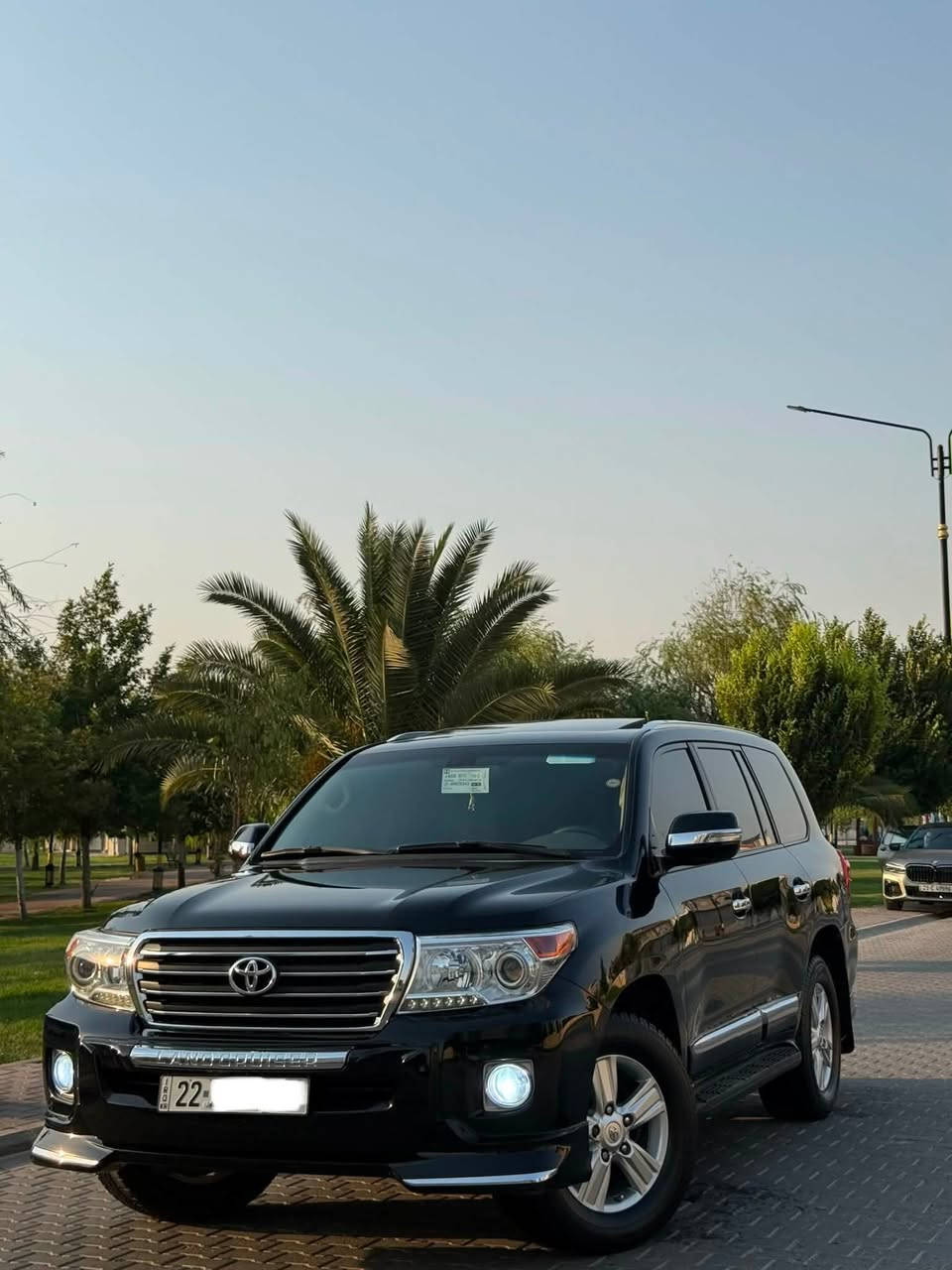 LAND CRUISER GXR 2013 
لاند كروزر  GXR
موديل 2013
مكفولة كفالة عامة
سيارة تجمع بين النظافة، المواصفات، والكفالة
سعر 360 💵 
✅ مكفولة كفالة عامة من الضربة، الصبغ، التبديل، والبارد.
المواصفات:
ماشيه 122 كيلو فقط
محرك V6  VVT 
كير محرك ما مفتوح مكفوله كفاله عامه

‏🔹 GXR فل مواصفات
🔹 فتحة سقف
🔹 تشغيل بصمة + بصمة أبواب
🔹 7 ركاب
🔹 شاشة
🔹 كاميرا
🔹 مثبت سرعة
🔹 محرك V6
🔹 دبل (4WD)
🔹 ثلاجة داخلية
🔹 مقاعد جلد بيج
🔹 5 ويلات كب كروم
🔹 إشارات بالمرايا
🔹 مرايا كهربائية
🔹 حدادية جديدة
🔹 تخم تايرات ممتاز
🔹 المحرك والگير مكفولين
🔹 تبريد ❄️ ثلج

▪️ رقم اربيل بسمي 
▪️ الموقع: سليماني

📞 للاستفسار: ***********
