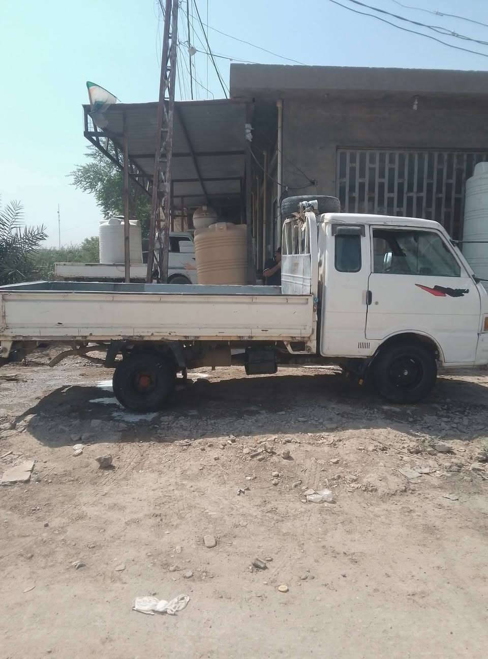 السلام عليكم اخوان كيا موديل 96 كاملة كير محرك واكسل جاهزة سيارة حلوة و كاملة تحويل مباشر السعر 50 وبي مجال ***********
