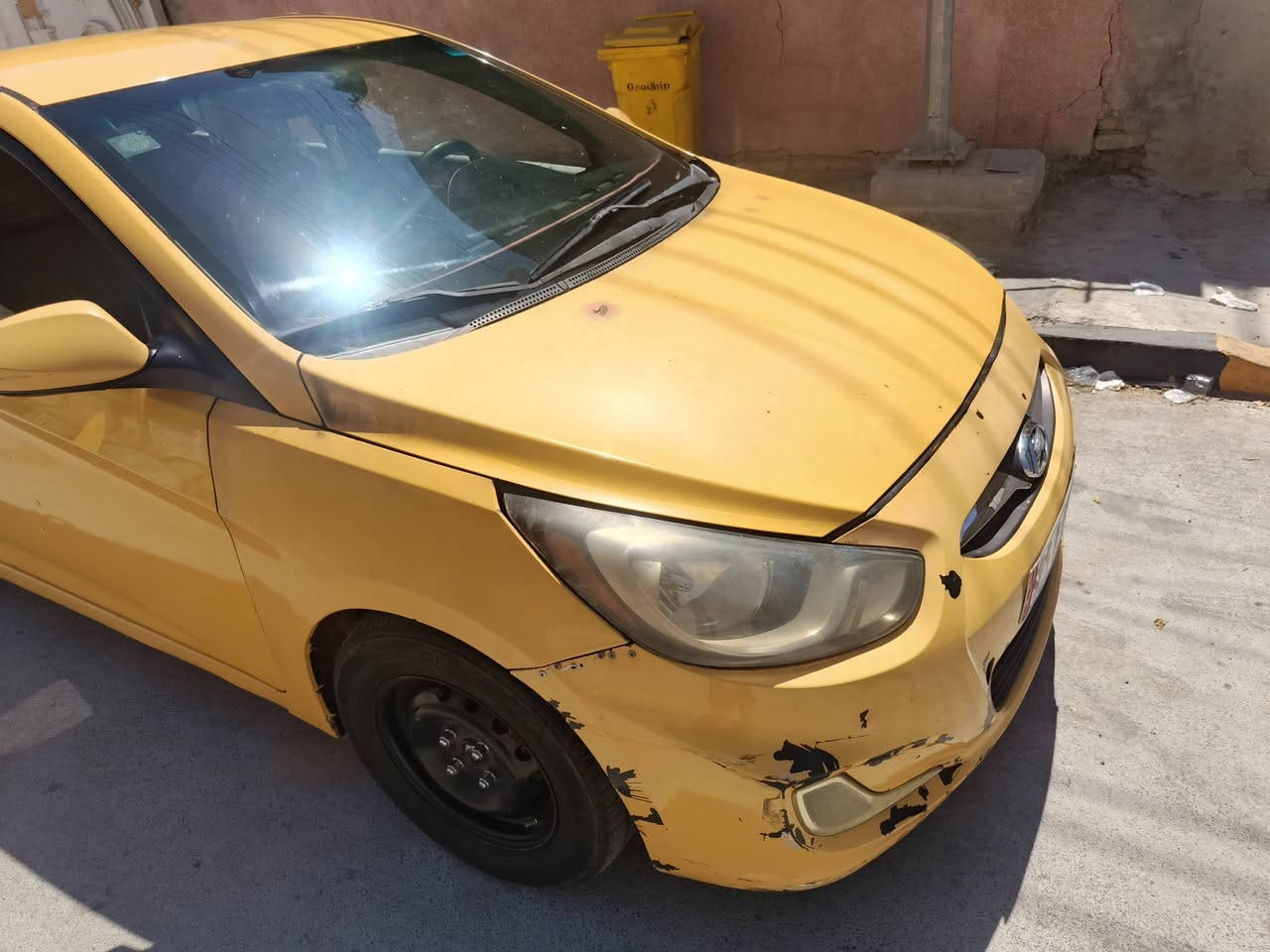 سلام عليكم
للبيع 
اكسنت أمريكي موديل ١٣ بيها منظومه غاز 
تدفه تبريد شغالات دوشمه جديده 
سياره يحتاجلها شويه ترتيبات
سعر ٧٠ وبيها مجال حك الجيه مكاني بغداد الغزاليه
*********** متواجد وأتساب
