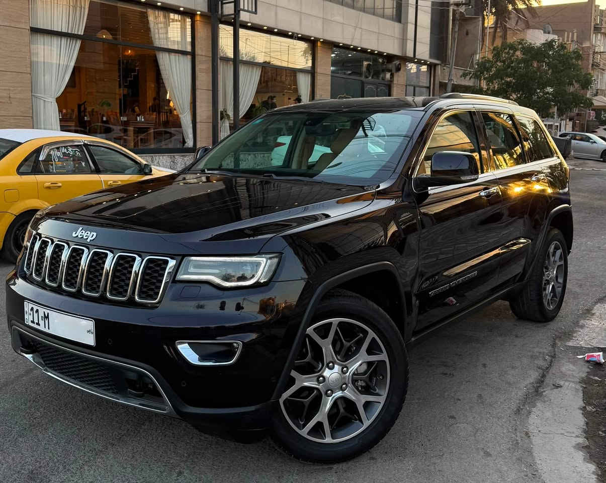 السلام عليكم 
جيب لمتدد 3 شاشات خليجي وكالة ليث العبيدي 
الموديل : 2019 
العداد : 68 الف 
المحرك : V6  3.6L 
المواصفات فول 1/1 اعلى فئة بل لمتدد : 
3 شاشات
بصمة عدد 2 
فورويل 4x4 
نقطة عمياء 
موس 8 وضعيات قيادة 
مانع انزلاق
مانع انحدار 
نظام سبورت 
نظام ايكو 
مرايا اوتو دم + المري 
حساس مطر 
لايت LED 
اللايت مع الكشافات زنون 
حساس امامي وخلفي
بانوراما 
كاميرا خلفية 
بخاخات ماء للايت الامامي 
ويل 20 انج 
نظام GPS خرائط 
شاشة كبيرة 8.4 انج 
ستيرن كهربائي 
تشغيل عن بعد 
الباب الخلفي كهربائي 
مقاعد أمامية كهربائية عدد2 
المقاعد الأمامية تدفئة وتبريد والخلفية تدفئة 
ستيرن تدفئا 
المقعد الامامي ذاكرة خزن ميموري 
مرايا جانبية قابلة للطي كهربائيا 
مانع تصادم خلفي 
داخل جلد 
نظام اطفاء ذاتي
نظام توقف ذاتي عند الرجوع 
وبعد بيها هواي مواصفات 
السيارة جديدة و مكفولة كفالة عامة من الصبغ و البارد والفتح و التبديل هاي من ناحية الكشر 
كير مكينة بلاديات ع وضع لشركة 
ملاحظة السيارة : عليها ادامة سيرفس كامل مابيها اي نقص 
مكان السيارة : بغداد 
للاستفسار : ***********
