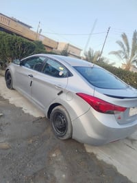 عندي النتره موديل ٢٠١٢ وارد أمريكي صبغ حزام بدون ضربه قوية ارقام وسنوي...