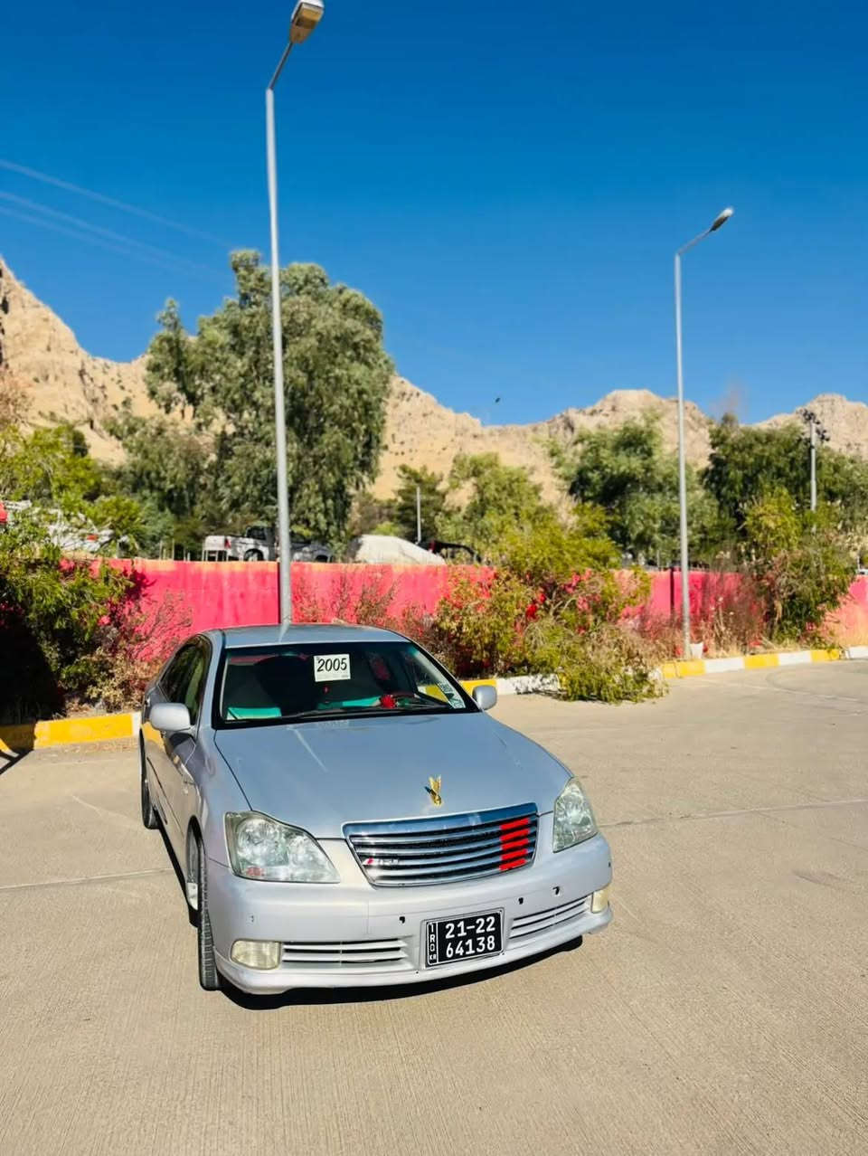 شاهين • ٢٠٠٥ • أزرق ملكي