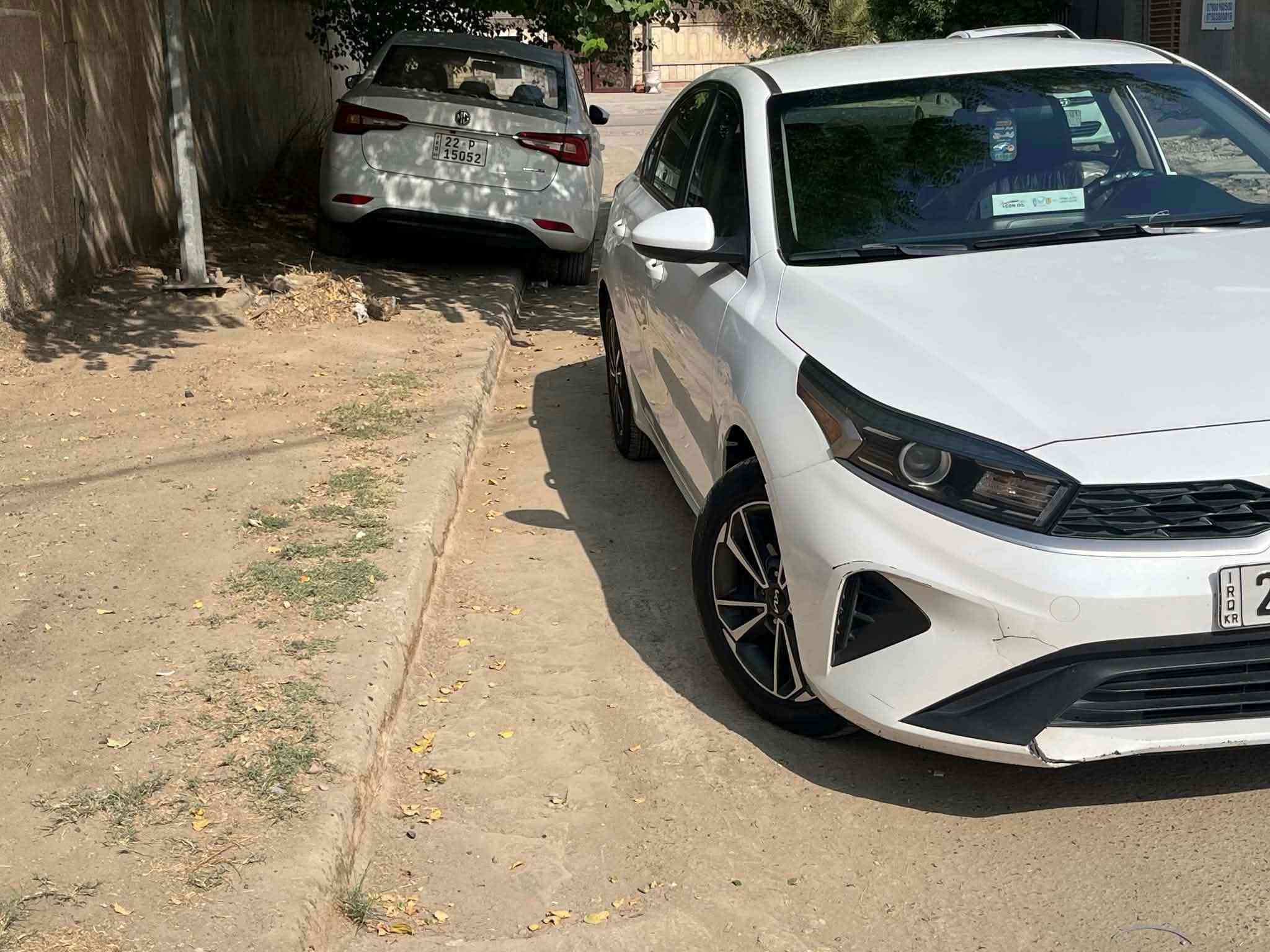 🚘 للبيع كيا فورتي موديل 2022
🔹 رقم شمالي
🔹 وارد أمريكي
🔹 ماشية 95 ألف
🔹 حادث جاملغ خلفي شويه من لباب رش امشرلك 
🔹 الصدر والتايرات
🔹 مكينة وكير بلادي
🔹 السيارة جاهزة وما تحتاج أي شي
🔹 سيارة خير من الله تريد وكاله او تحويل 

📍 العنوان: بغداد – الدورة – الجمعية
💰 السعر: $133وبيه مجال شي قليل

📞 للاتصال: ***********
