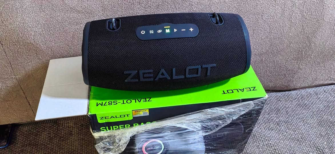 سلام عليكم Zealot S87M ٨٠ وط ويه ميكروفون 2 بلادي اخو الجديد مستعمل قليل سعر ١٢٠الف رقم الهاتف ***********
