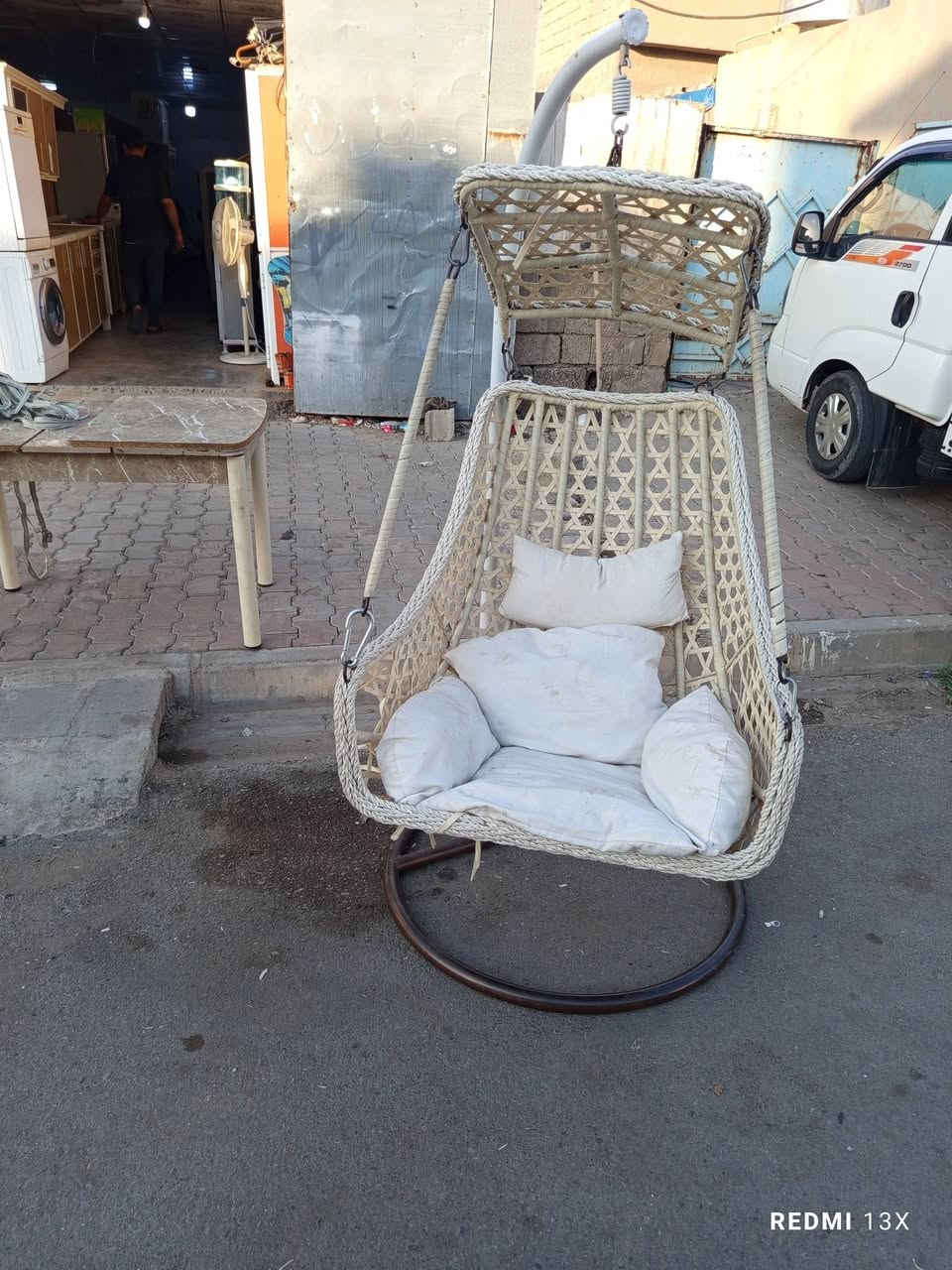 اثاث منزليه للبيع ونشتري جميع الاثاث المنزلية ونرواس جديد بقديم العنوان كركوك حي النصر غرب مستشفى الولادة والأطفال ***********

نص مكتوب في الصور:
- REDMI 13X