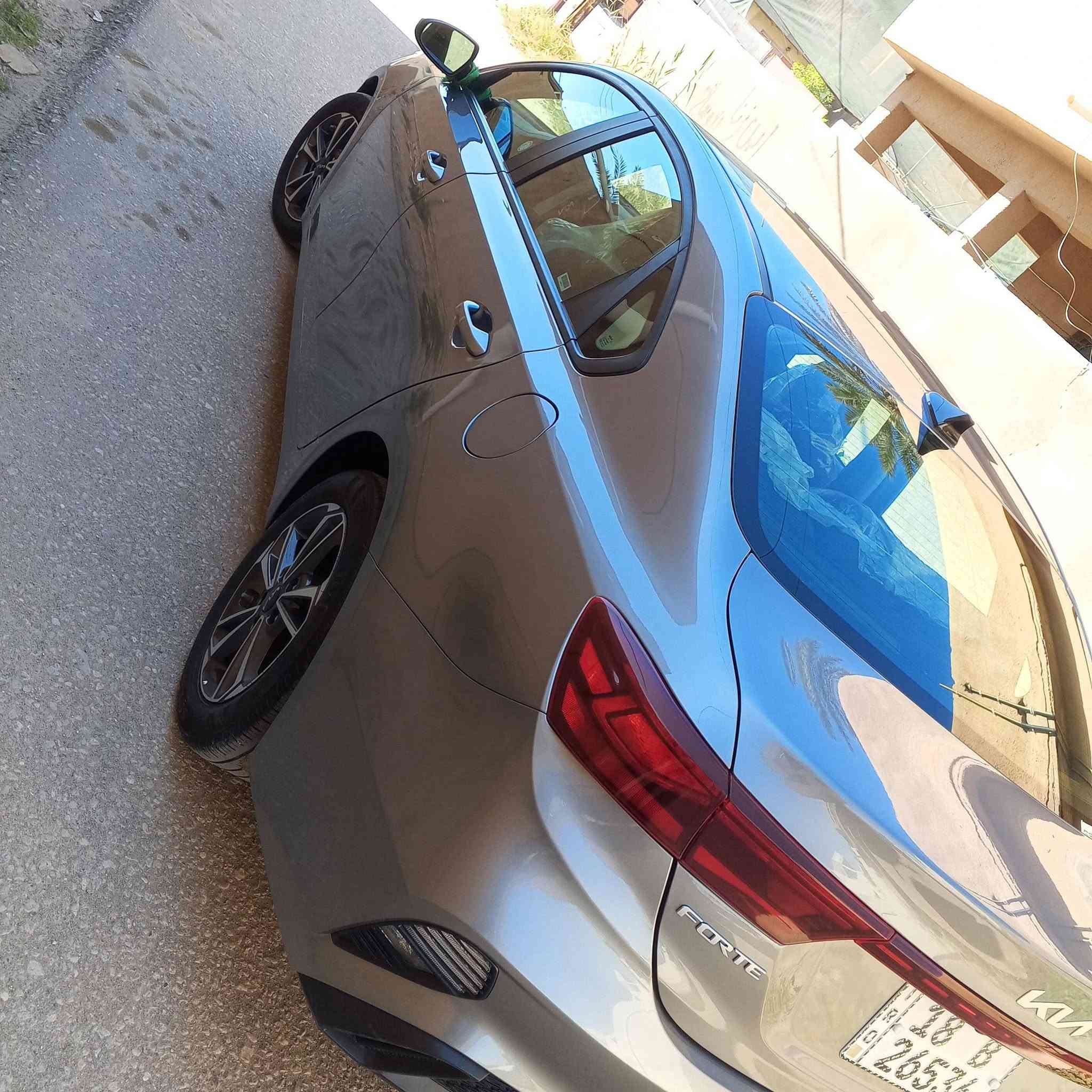السلام عليكم كيا فورتي ٢٠٢٤ 
ماشيه  37 الف مواصفات اعتياديه 
رقم بابل 
السعر165 وبيها مجال مكان السياره بابل 
للاستفسار 
*********** يوجد واتساب
