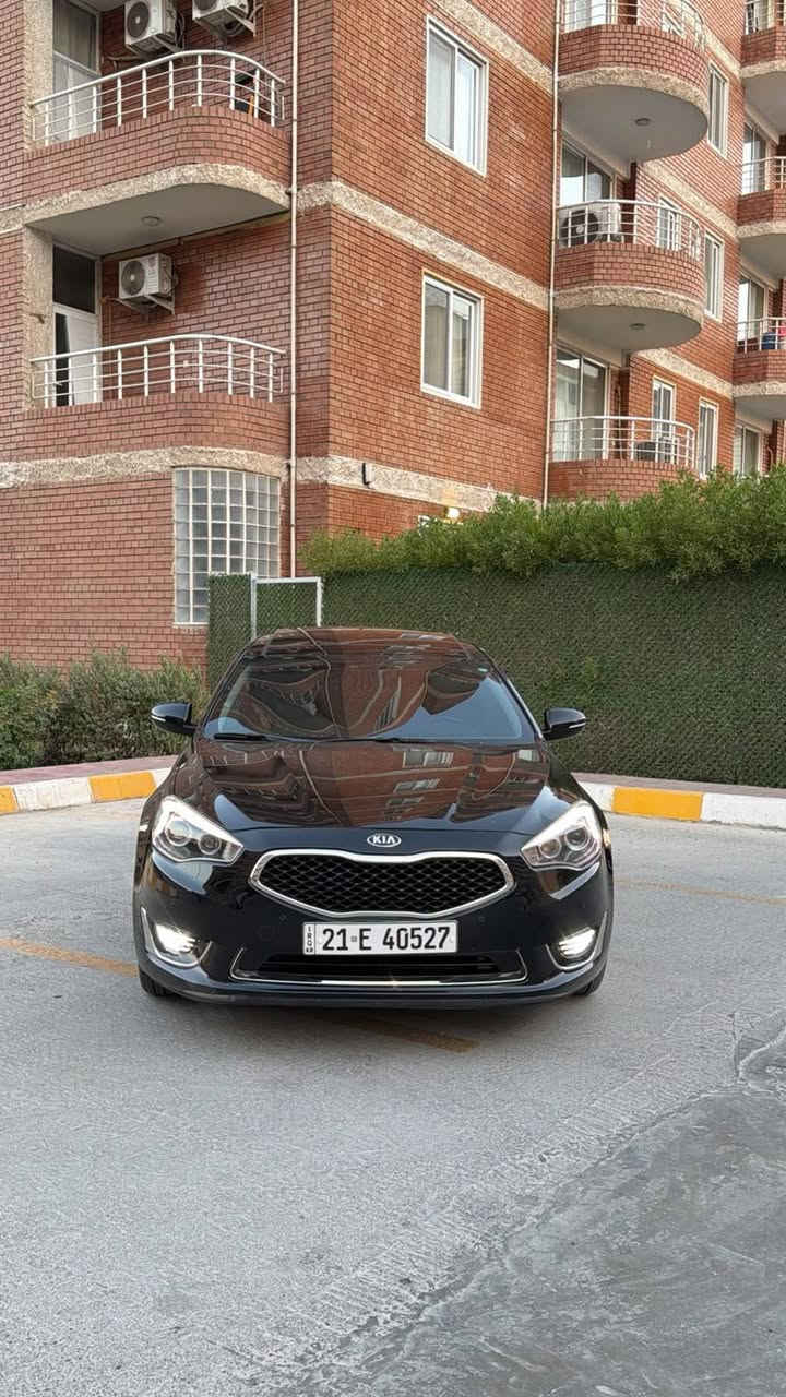 السلام عليكم
كيا كادنزا خليجي 2016 لون اسود ملكي

٦ سلندر محرك ٣٥٠٠

رقم سليمانية ماشية  110500 بيها باج تضليل

صبغ دعامية امامية بدون حادث وبارد الهلال الجاملغ الامامي الأيمن اقل من الاصبع 

محرك مفتوح بدون اي مشكلة شرط الفحص

السيارة شوفتها كلش حلوه وترايها مال سيارة جديده

الغرفة والدشبول جديد بدون اي زلغ

السعر 146 وبيها مجال 

السيارة جداً حلوة ونظيفة 

الاتصال ***********

            ***********
