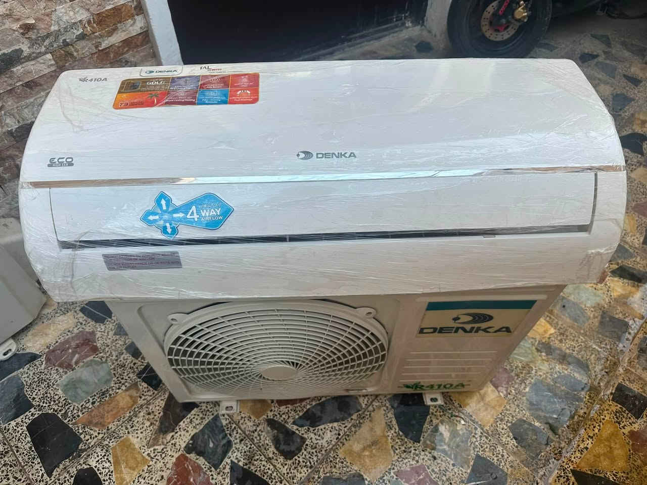 سبلت دنكا حجم طن ايكو اقتصادي غاز 410 تدفئه تبريد التبريد ثلج❄️⛄️الحديث  كامل مع الشد والضمان 300للتواصل ***********
مكاني شعب
