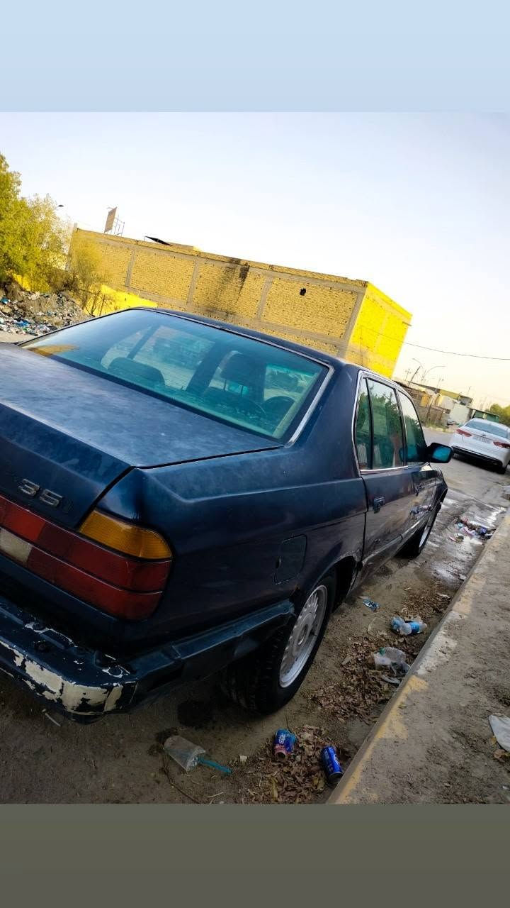 السلام عليكم بي ام مكينه كير بلاد جديدات حداديه جديده كهربائيات كله شغال تخم تايرات السنويه لحد 28 سياره جاهزه وترايك وين ما تريد تبريد عوزه غاز سعر 30 وبيها مجال بسيط مكان ناصريه مركز رقم الهاتف ***********
