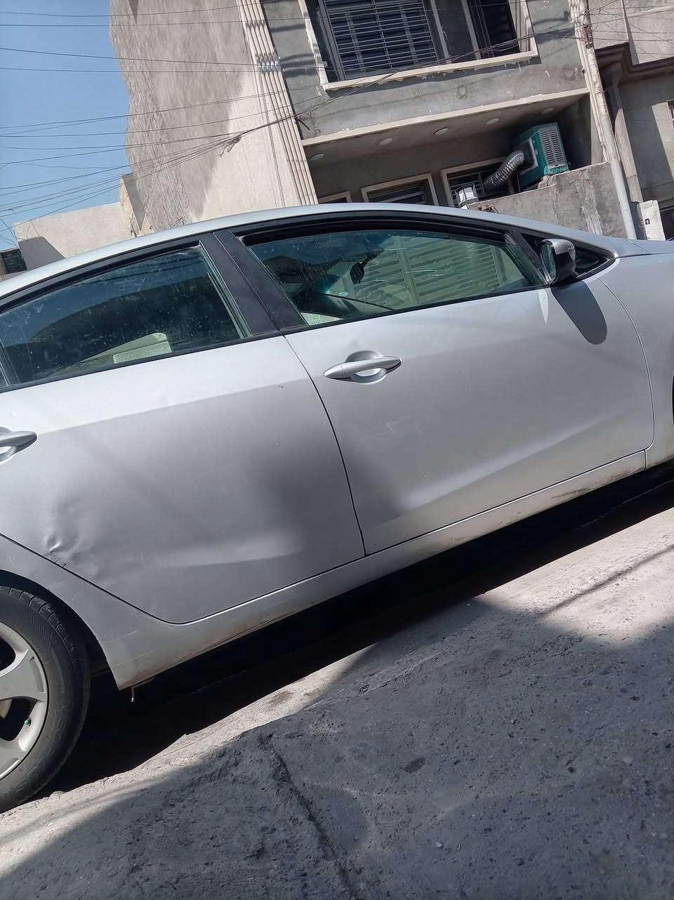 سلام عليكم
فورتي موديل 17 محرك 2000 دوش و فيها منظومة غاز والحادث  كم موضح في الصور رقمة أربيل 
مكاني بغداد الدورة
 رايدهة 100 وبيه مجال حك الجية 
رقم الهاتف ***********
Emad Alzubaidi 
حيا وي
