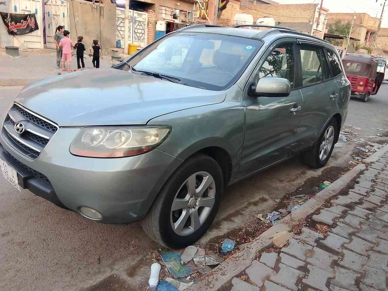 سنتافي 2007 بغداد بسمي  بيهه رش 3قطع فقط بدون معجون رايدهه ب 88  السياره نضيفه شكد متصور ***********
