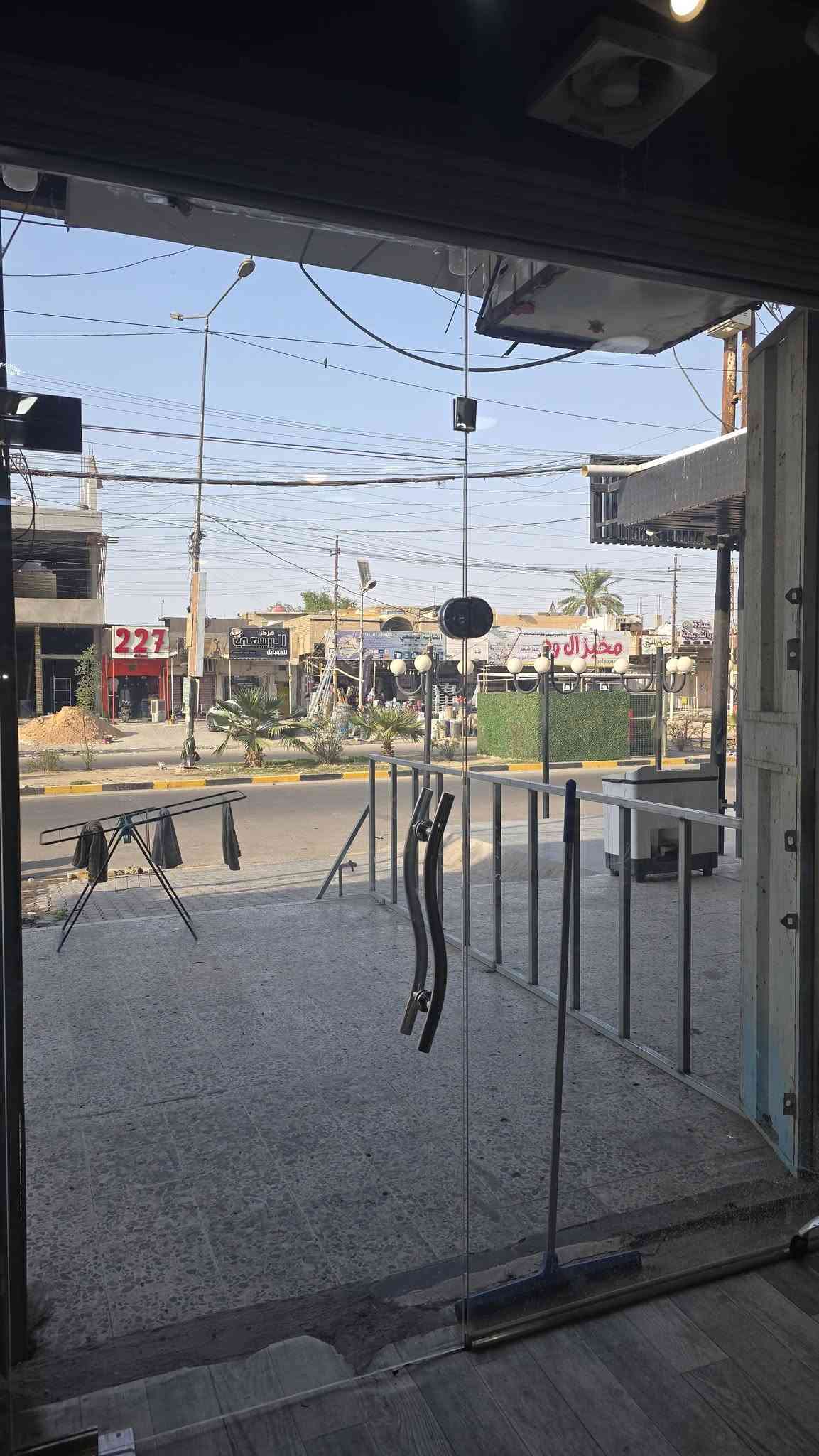 للبيع كراسي حلاقه ومري حلاقه وميوزه حلاقه وجام خانه عرض 260وطول260 العنوان بغداد الحسينيه التواصل واتساب ***********

