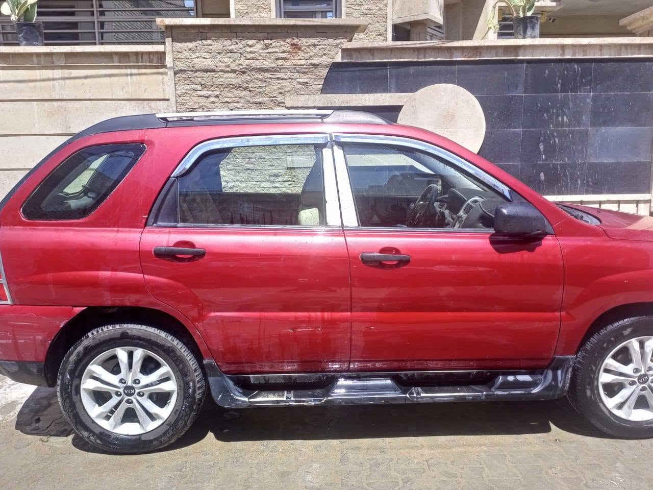 سيارة سبورتج خليجي موديل 2009
ماشية 240كيلو متر 
سيارة مابيها صبغ مكفولة  التبريد فوول شغال
رايديها ب 100ورقة وبيها مجال 
الاتصال على الرقم 
***********بيه واتساب 
*********** بيه واتساب
