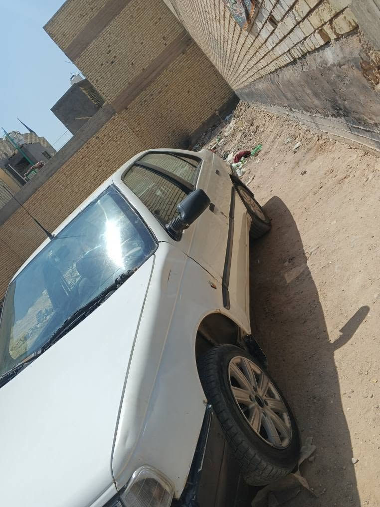 سلام عليكم بيجو روئ موديل 2010

سياره مثل ماشوف بعينك تحتاج شوية ترتيب

مكينة بيها بداية خيط كير 5 ميجي

حداية جديدة كهربائيات كلها شغالة  راعيها

 موجود وشرط لمداور 

عنوان النجف الاشرف حي نداء شارع المجمعات
*********** خابرني وبيك خير وتدلل النجف, العراق
