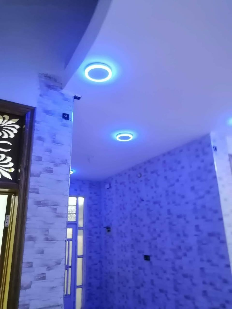 للبيع يت مساحة 240متر طابو زراعي سند 25ملك صرف. بناء حديث. شارع 8متر يبعد 150متر عن الشارع العام العنوان طريق الطهمازيه شريفة خلف بانزين خانه الود البابلي السعر 120مليؤن وبي مجال.. لاستفسار لاتصال ***********..
