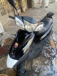 للبيع دراجه بريز ببغاء ياباني  دراجه رمبه صارلها شهر   دراجه بلاديه لل...