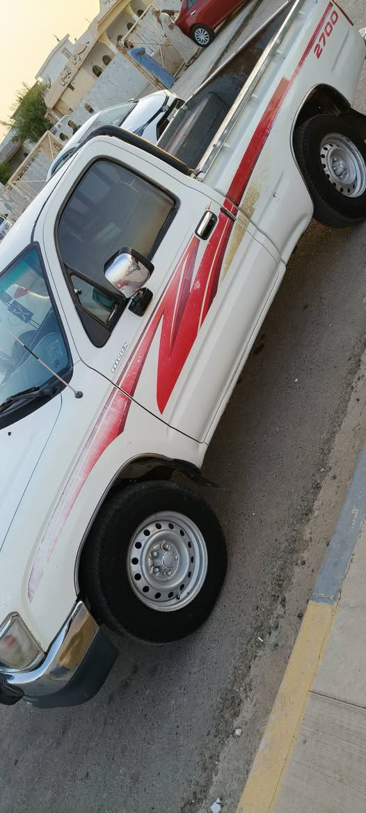 للبيع بيكم تويوتا 2001 مكفوله كفاله عامه بدون صبغ وبدون بارد
رقم صلاح الدين المكان بيجي سياره مال جناي 
تخم تاير جديد تبريد ثلج شرط الإستفسار ***********
