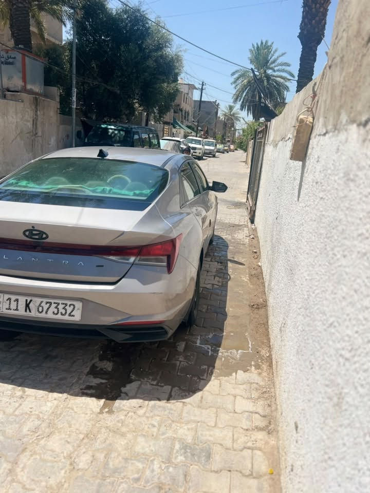 السلام عليكم عندي انتره موديل ٢٣ رقم بغداد معوقين باقي على تحويل سنتين حادثه مال أمريكا جاملغ صفحة الايسر وبنيد وبيه طختين مثل ماواضح بل صوره شاشه جي تي ال سايد بريك كهربائي بصمه كشنات تدفئه السياره جاهزه تخم تايره صدر امامي وخلفي عنواني بغداد البياع السعر 115 بيع او مراوس حسب القناعه ولااحد يكسر بحلال العالم رجآء ***********
