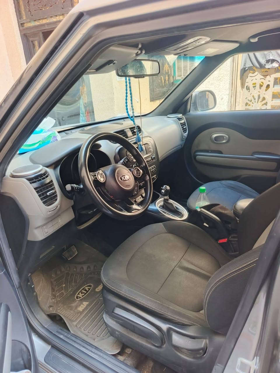 سلام عليكم سياره صول موديل 15خليجي سياره جاهزه  نقص مابيه أو جديده مكفوله من ضربه قويه السعر 100او بيه مجال المكان كربلاء لاستفسار الاتصال ،***********,
