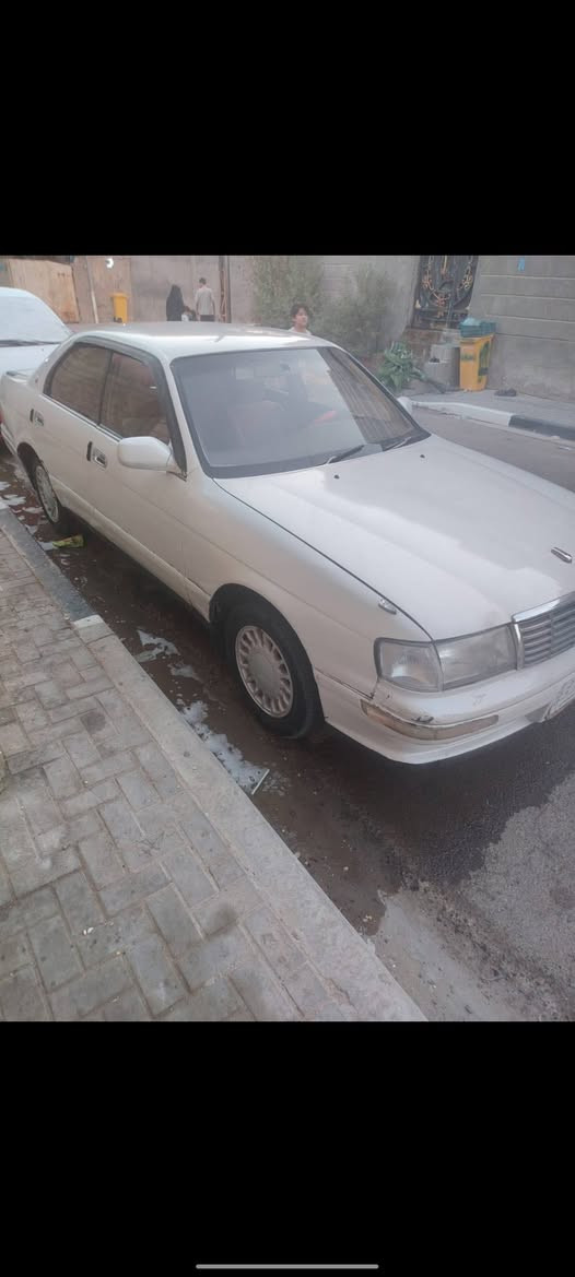 سلام عليكم كراون بطه فصل  لون لؤلؤي موديل 93 كير مكينه جدد تبريدهه عوزه بس بوريات كبريسر شغال  بديهه حلوو سنويتهه مامنتهيه  كهربائيات كلهه شغاله حداده نعمه من الله  المكان بصره القبله شارع المدارس  رقم ***********
