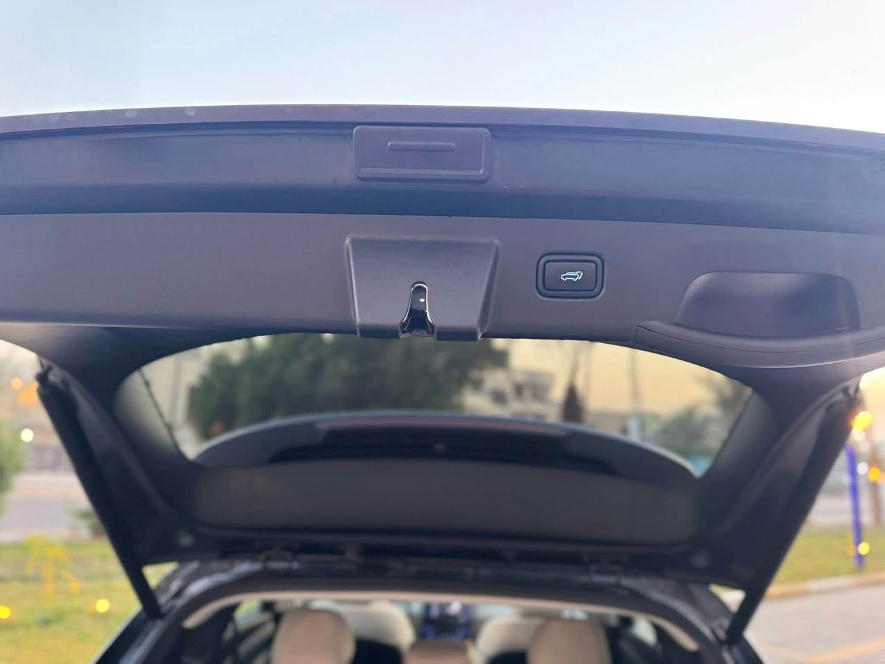 📢📢📢📢📢Hyundai Tucson 📢📢📢
هونداي توكسان محرك بانزين.مواصفات.موديل 2023
السيارة شاصي .و لغد  ودواخل كفاله

1-محرك2500
2-حساسات أمامية وخلفية وجانبيه.
3-رادار أمامي وجانبي وخلفي ونقط
4-كشنات جلد بيجي ملكي 

5-تدفئة كشنات أمامية وستيرن تدفئة 
6-فتحه سلايد 
4-7فور ويل

8-لايتات عدسات تختلف عن العادي

9-صندوق كهرباء ومن تقترب منه يفتح أوتو.. 

10-لون أسود —صور الحادث بلمنشور

11-سستم صوت Bose 

12-أوتو هولد
13 -مساعدة النزول من المنحدرات 

14-شاحن تليفون واير ليس 

15-بدون أيرباك بلادي

16-أوتوستوب 

17-أنارة مخفيه بلدشبول والبيبان

18-شحن تايب سي -دخول ذكي واناره ترحيب 
19-تشغيل عن بعد
20-أربعه انظمه قيادة 

21-ويل كب نجمة حجم19

22-شاشةكبيرة أبل كار بلي.وأندرويدأوتو 

وكوومة بيها بعد مواصفات السيارة  للأستفسار تلفون أوواتساب (***********)

