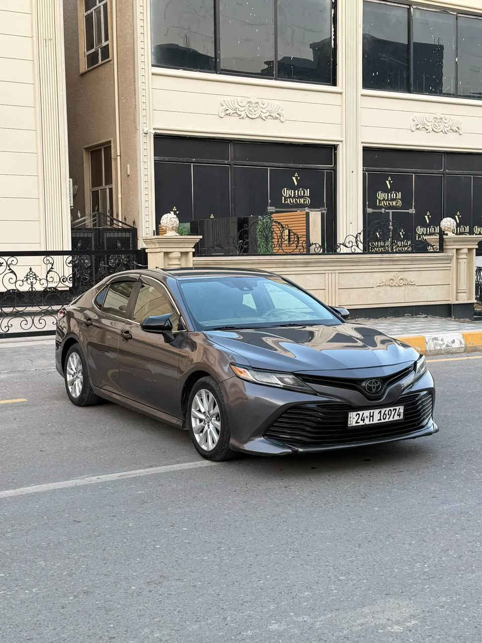 كامري LE • ٢٠١٩ • ١٠٥ الف كم