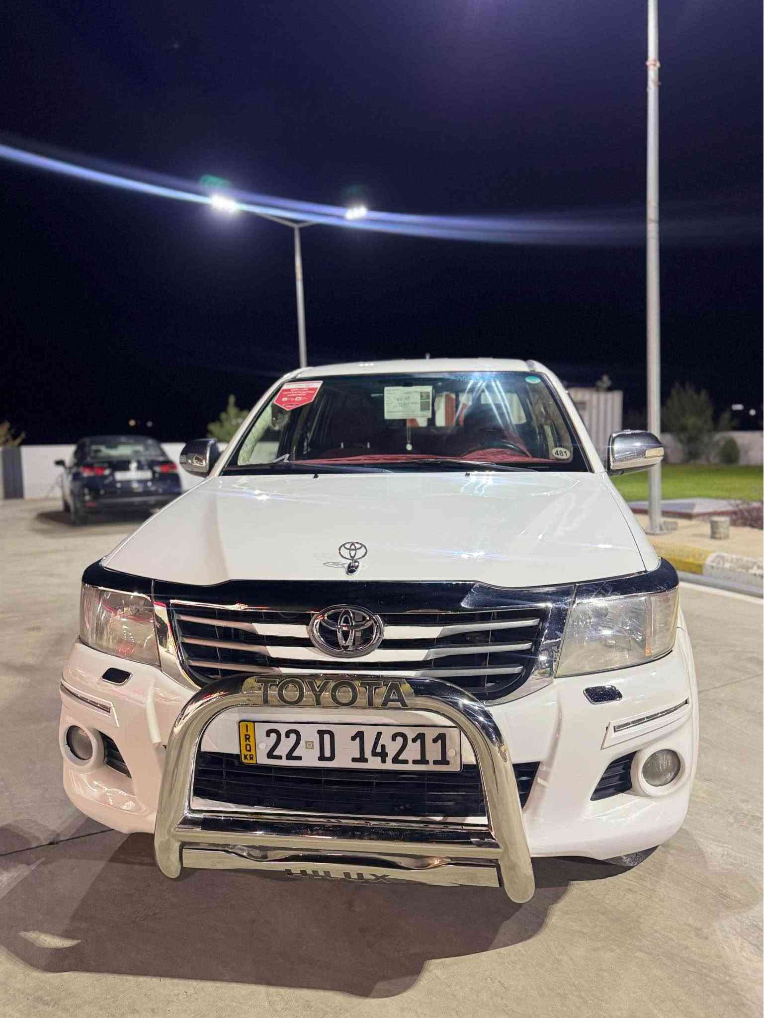 مـــەرزیــــە ٢٠١٢ toyota hilux 4X4
سەرەتا بە ناوی خوای گەورە 
مەرزیە ٢٠١٢ بــــتـــڵ
ناو سور 
سەیارەکە بێ بۆیاخە پارچە رەشە لەسر ساغ بە شەرت بێ بۆیاخ 
تەنها تۆزێکی حارەبانەکەی لای سایەق ساردە ئەویش لە وێنەلان دا دیارا 
٤ تایەی لۆکە ٢ مانگە بەستراوە 
تەبرید لەسەر سویچ 
گێر و مەکینەی بە شەرتی ١٠ فیتەر تەنها قەپاغی سەر مەکینەی کراوەتەوە 
سەیارەکە تەنها ١٧٧ هەزار رۆشتوە حەقیقی 
سەیارەکا هی مالی خۆمە و مەعرەز نیە.و عەزێت نە دراوە 
نمونەیە لە جوانی مالی دۆستە 
رەقەم و سەنەویشی نوێیە 
سعرەکەشی ١٧٥ وەرەقە و مەجالێلی زۆر زۆر کەم 
چونکە سەیارەکە نمونەی جوانیە 
ژم***********
*********** رانية, السليمانية
