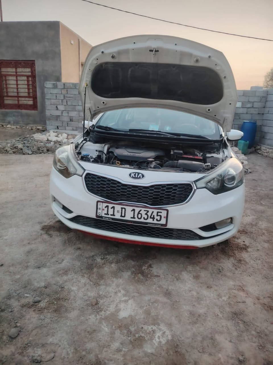 سيراتو موديل2016خليجي مكينه1600دوش تخم تاير حداديه سياره جاهزه بيها رشات صبغ فقط بدون فتح وتبديل  ***********مكان المثنى رميثه مكلف بلنشر غير متواجد ع النت اتصال فقط سعر مناسب
